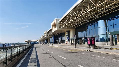 autonoleggio malpensa terminal 1.